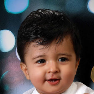 Meet your Posher, Elias